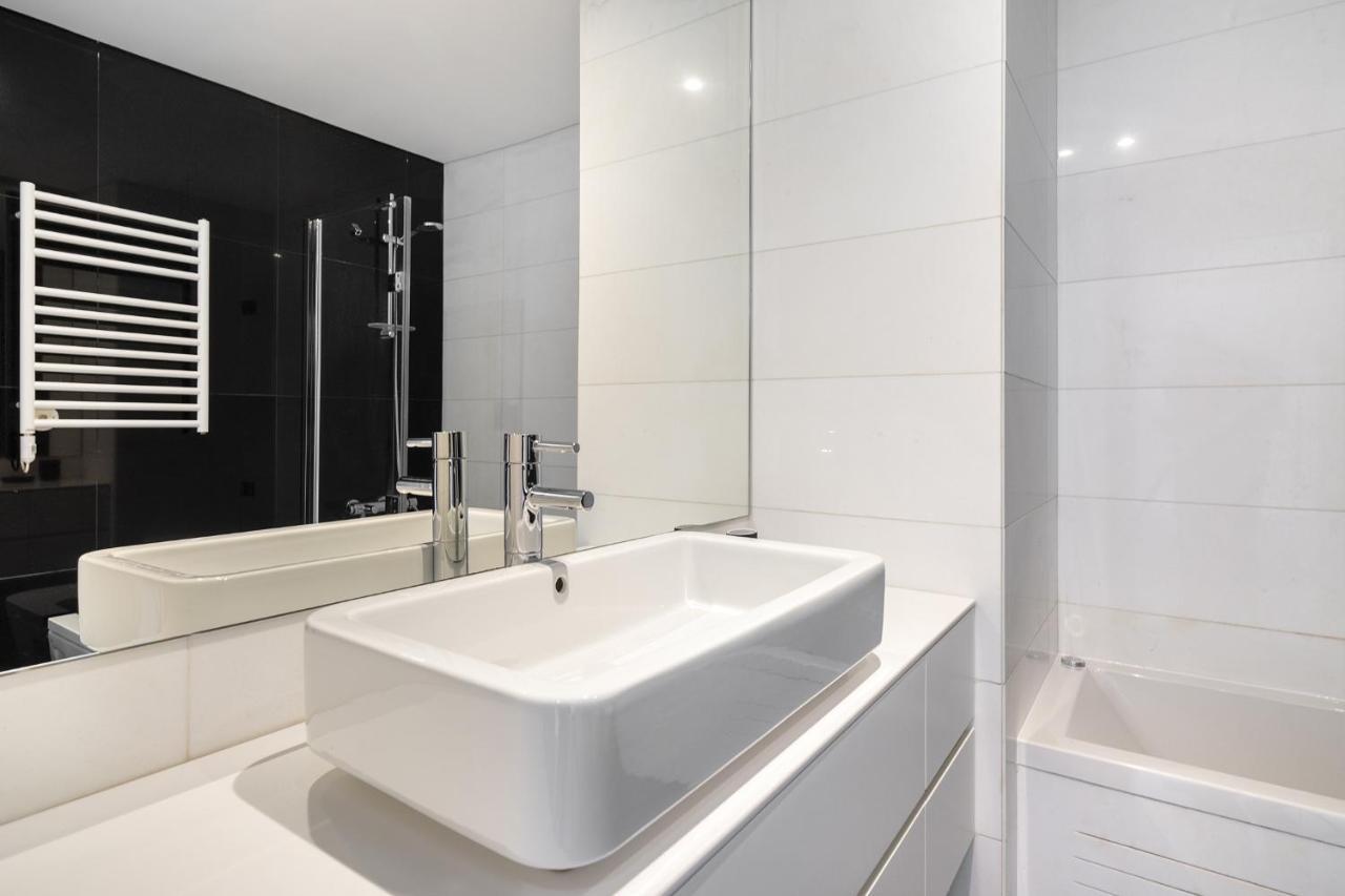 Lejlighed Whome Urban Retreat W/parking, Elevator & Ac By Benfica Stadium *