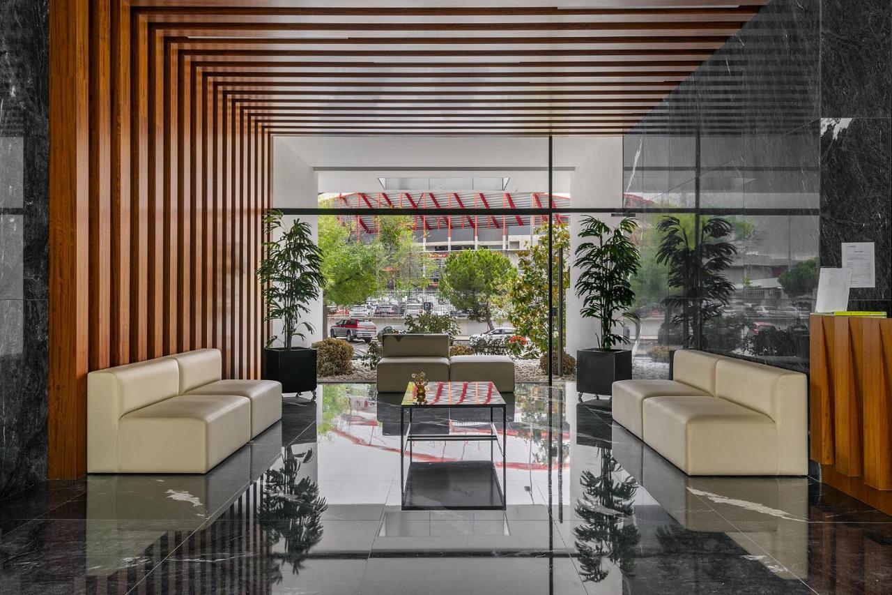 Whome Urban Retreat W/parking, Elevator & Ac By Benfica Stadium Lejlighed Lisboa